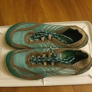 Merrell vibram shoes